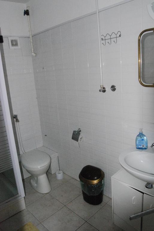 Karavan Panzio Hotel Kecskemet Ngoại thất bức ảnh