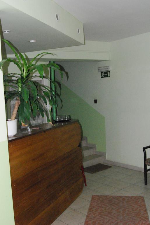 Karavan Panzio Hotel Kecskemet Ngoại thất bức ảnh